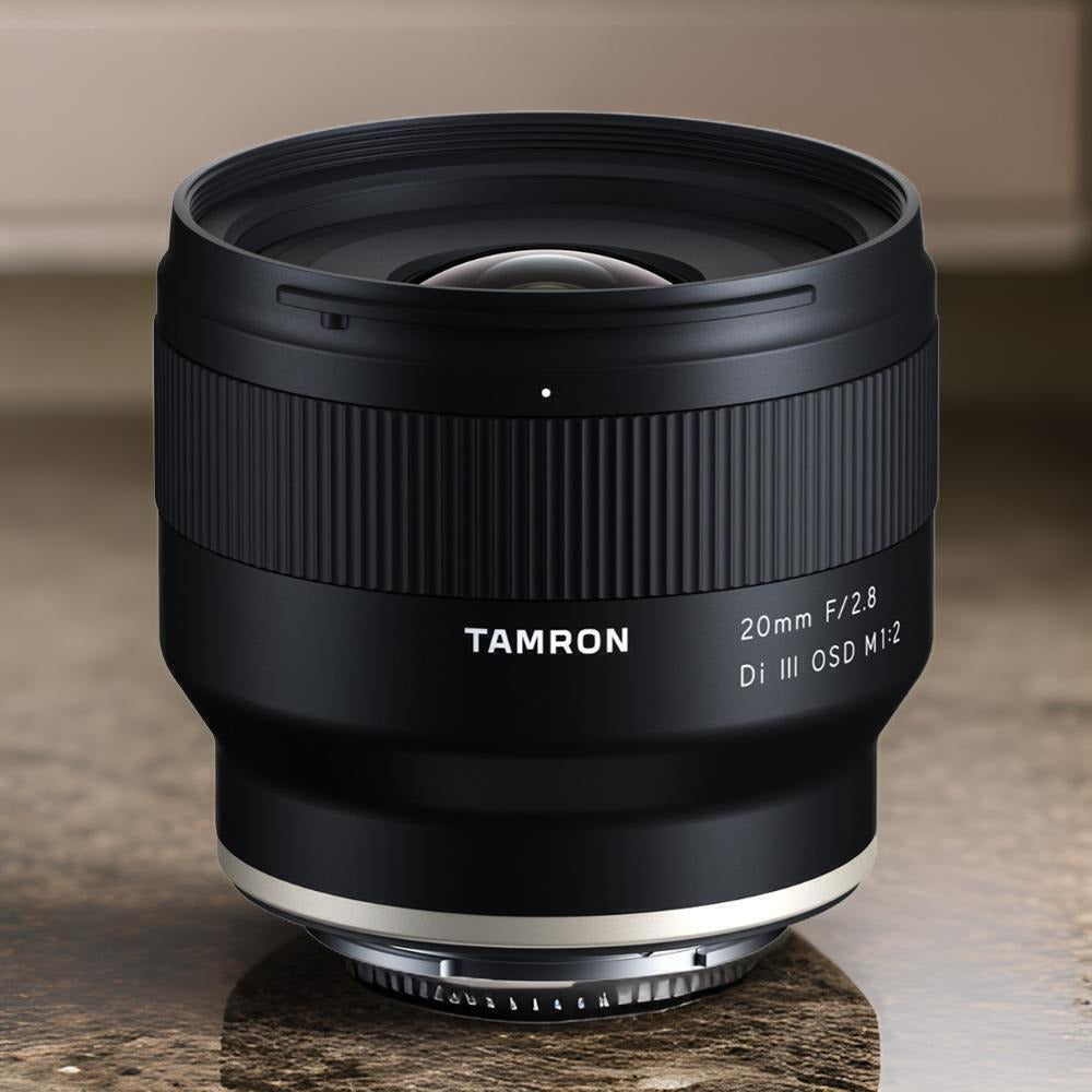 Tamron 20mm F2.8 Di III OSD Wide-Angle Prime Lens with Software Suite and Card Reader Bundle