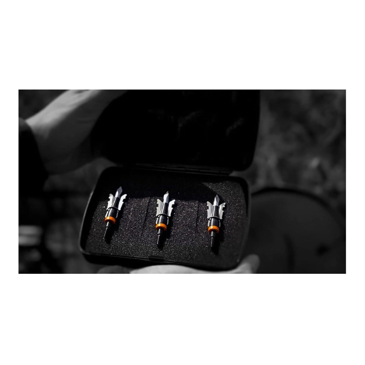 Wasp Jak Hammer Broadhead Arrow with Stainless Smart Tip (6-Pack) and Case